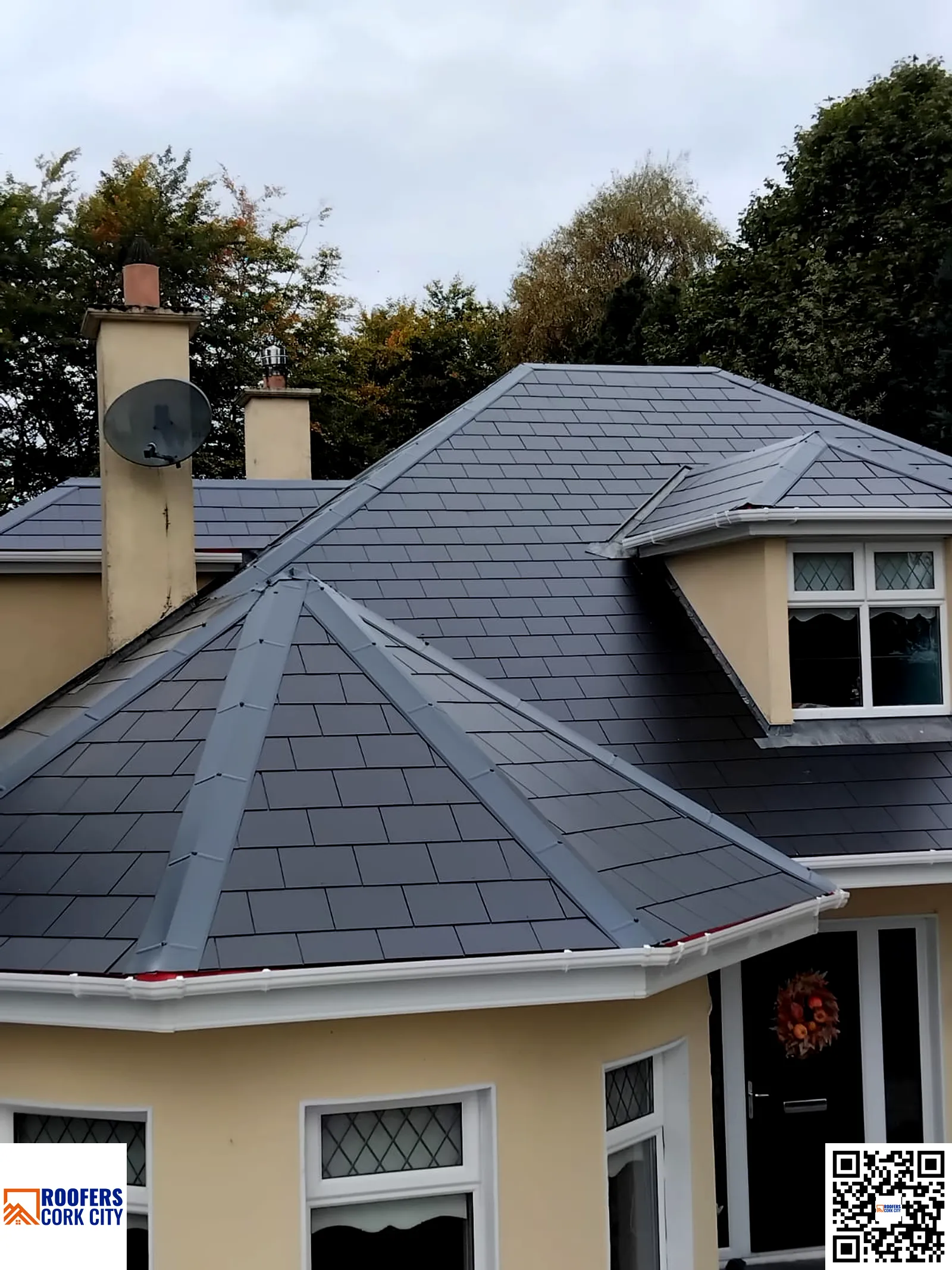 Homeowners reviewing a roofing recommendation with a trusted roofer